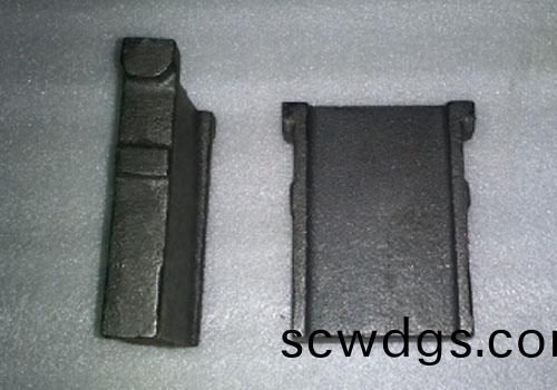 國産(chan)Q033係列(lie)抛丸(wan)機(ji)葉(ye)片